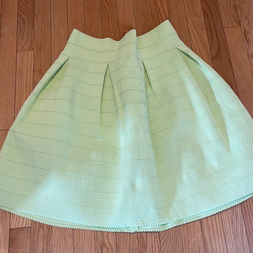New York & Company slip on skirt size large